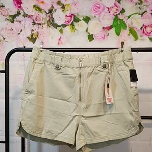 Women's Casual Khaki Shorts